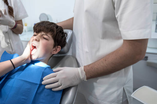 Emergency Gum Pain Relief in FL